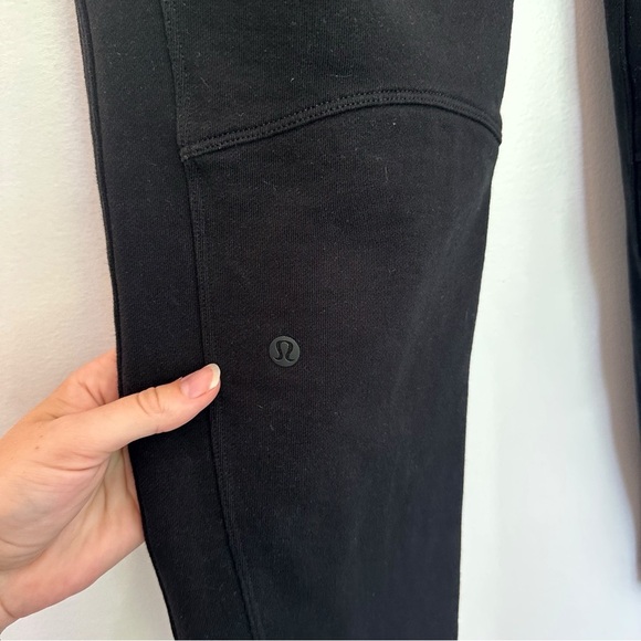 Lululemon Free to Roam Joggers Tapered Sweatpants Pull On Zip Pockets Black 10 - Picture 3 of 13